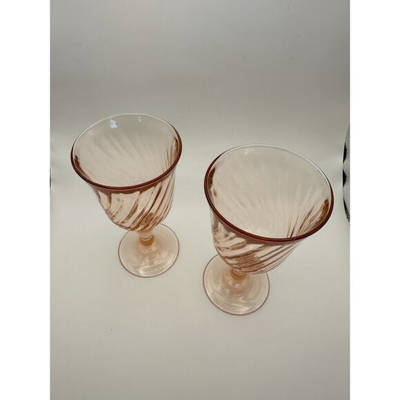Set of 2 Cristal D'Arques Rosaline Pink Swirl Crystal Wine Glasses France 1980s - Picture 3 of 6